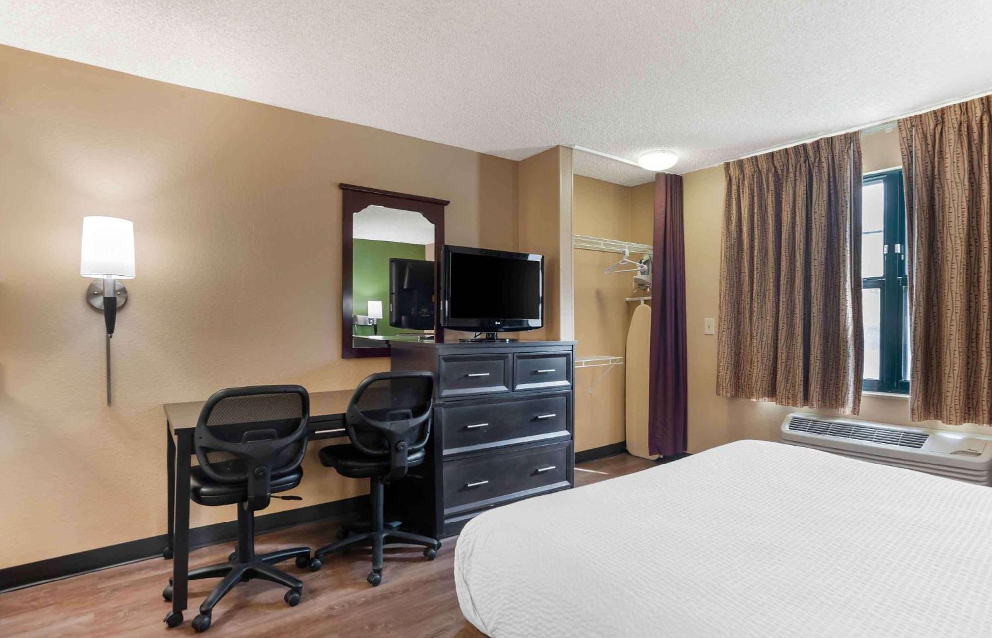 Hotel Extended America - - Circle